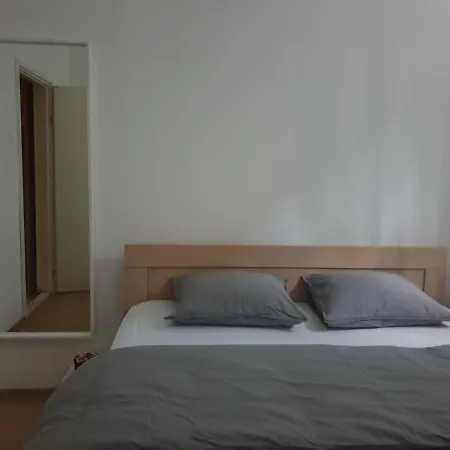 Novi 19 Apartment *
