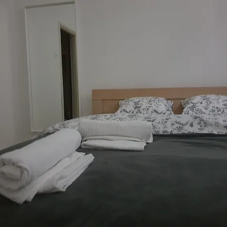 Apartment Novi 19 *