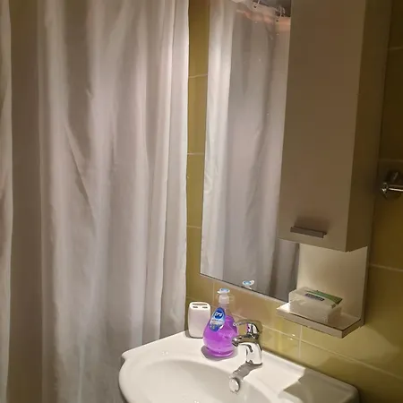 Novi 19 Apartment *
